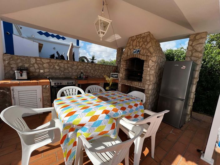 Image No.11-6 Bed Villa for sale