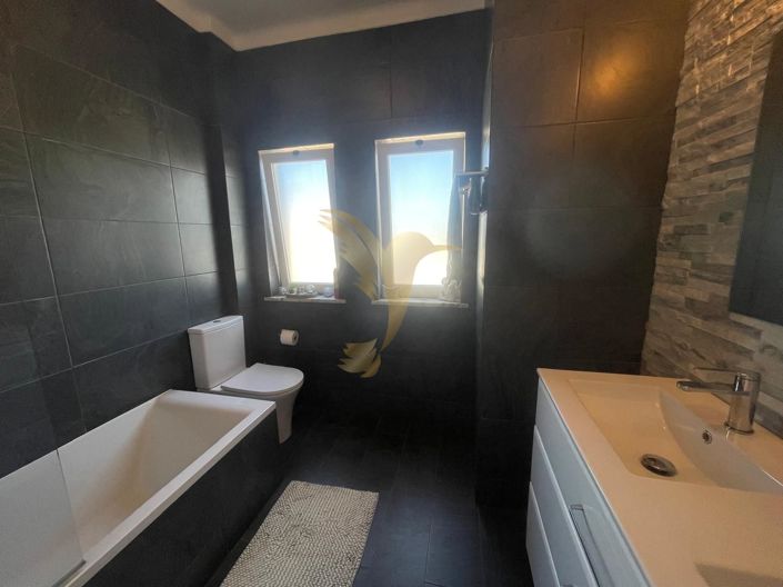 Image No.21-6 Bed Villa for sale