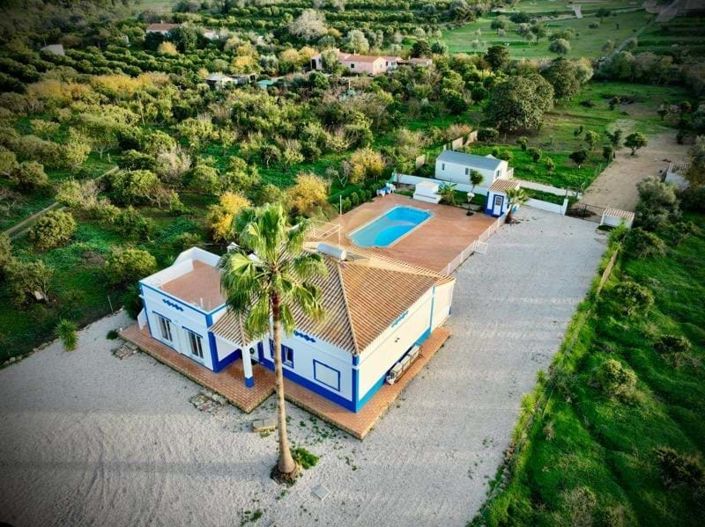 Image No.4-6 Bed Villa for sale