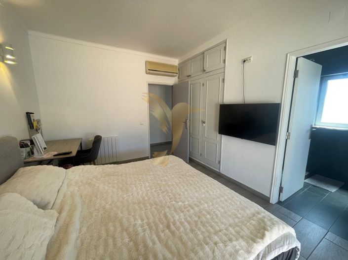 Image No.30-6 Bed Villa for sale