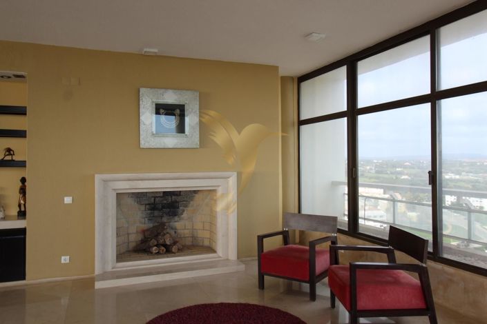Image No.21-4 Bed Apartment for sale