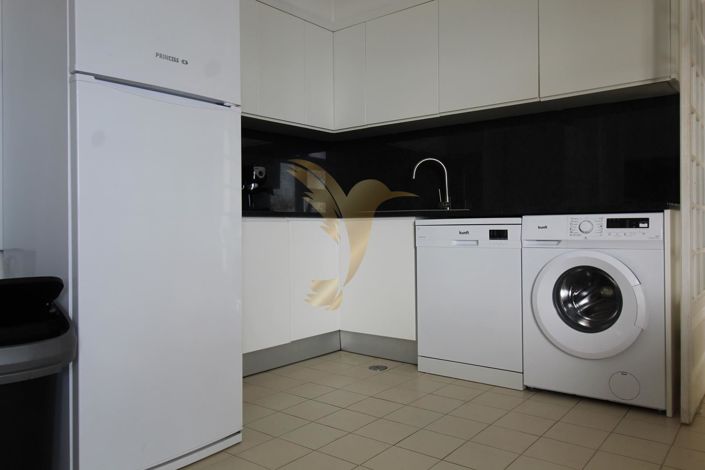 Image No.29-4 Bed Apartment for sale