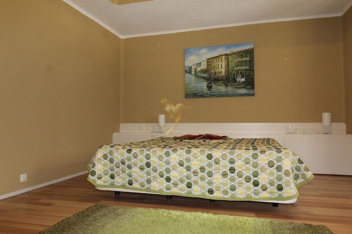 Image No.39-4 Bed Apartment for sale
