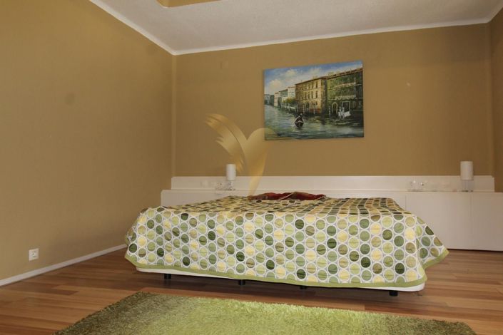 Image No.39-4 Bed Apartment for sale