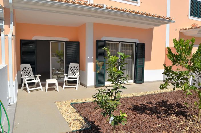 Image No.12-4 Bed Townhouse for sale