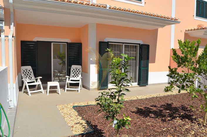 Image No.12-4 Bed Townhouse for sale