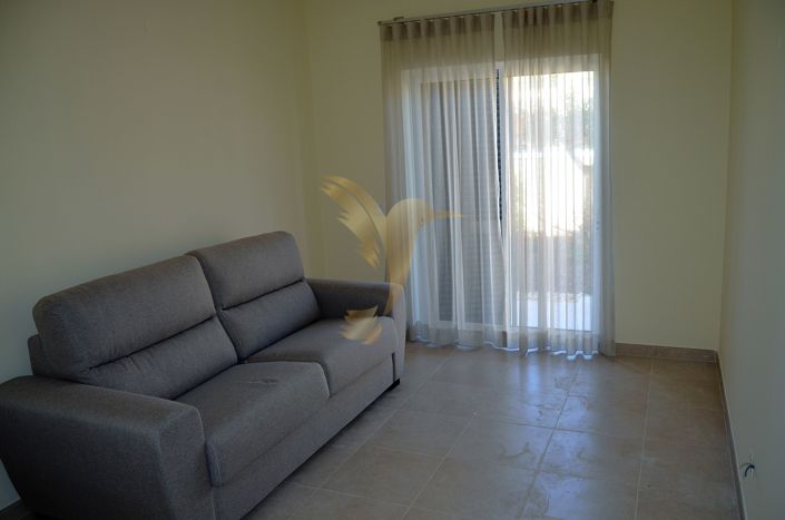 Image No.19-4 Bed Townhouse for sale