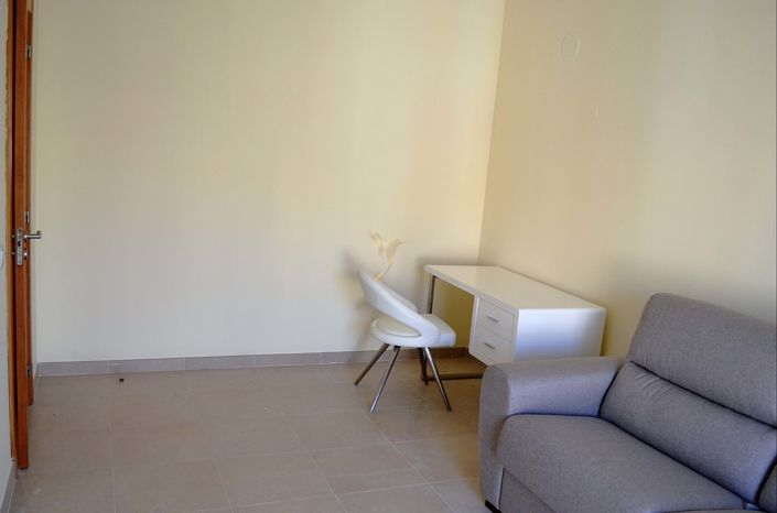 Image No.20-4 Bed Townhouse for sale