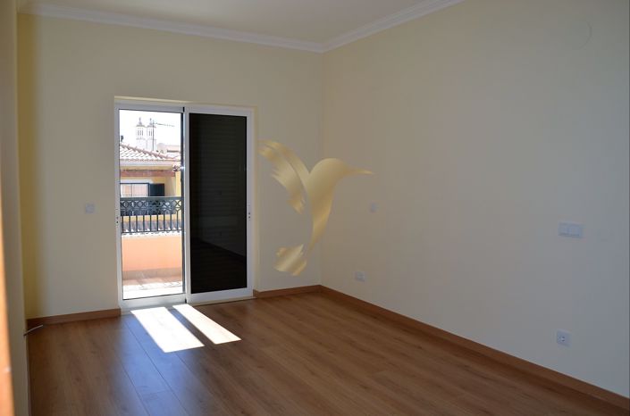 Image No.31-4 Bed Townhouse for sale