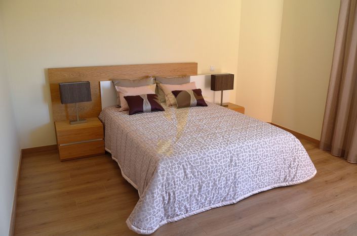 Image No.33-4 Bed Townhouse for sale