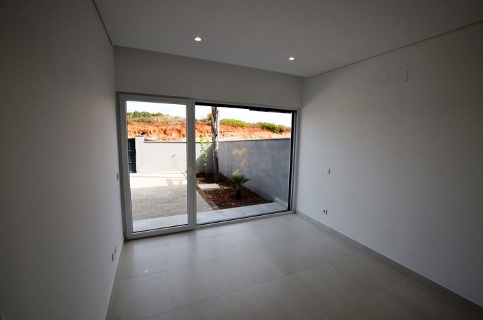 Image No.17-3 Bed Villa for sale