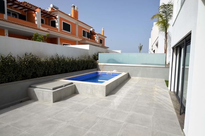 Image No.27-3 Bed Villa for sale