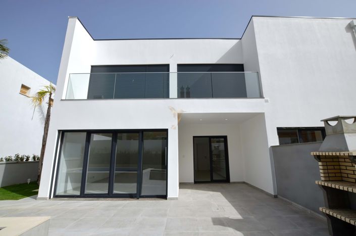 Image No.30-3 Bed Villa for sale