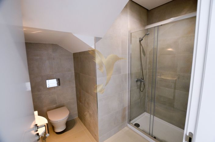 Image No.33-4 Bed Townhouse for sale