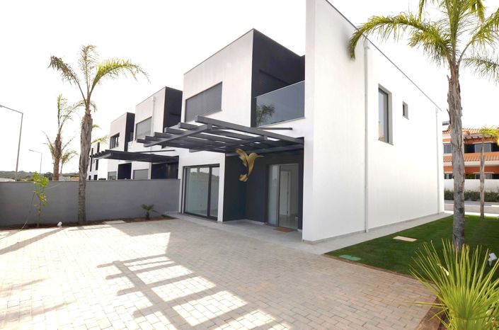 Image No.5-3 Bed Villa for sale