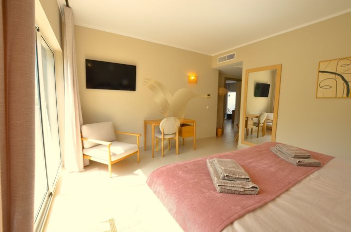 Image No.27-2 Bed Apartment for sale