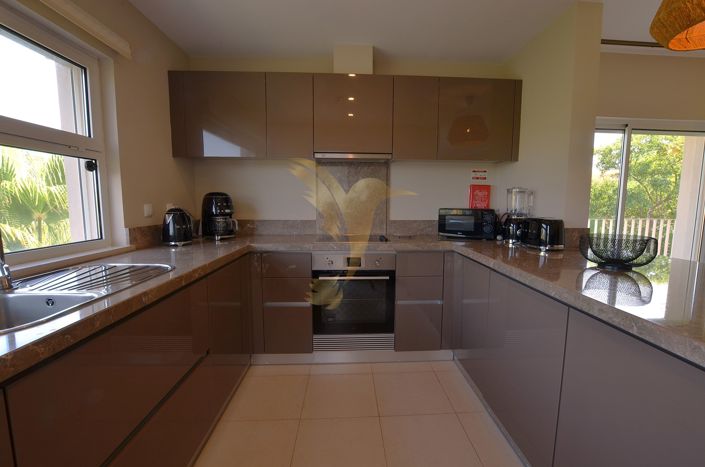 Image No.28-2 Bed Apartment for sale