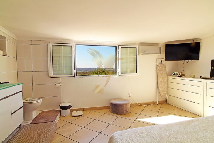 Image No.19-3 Bed Villa for sale