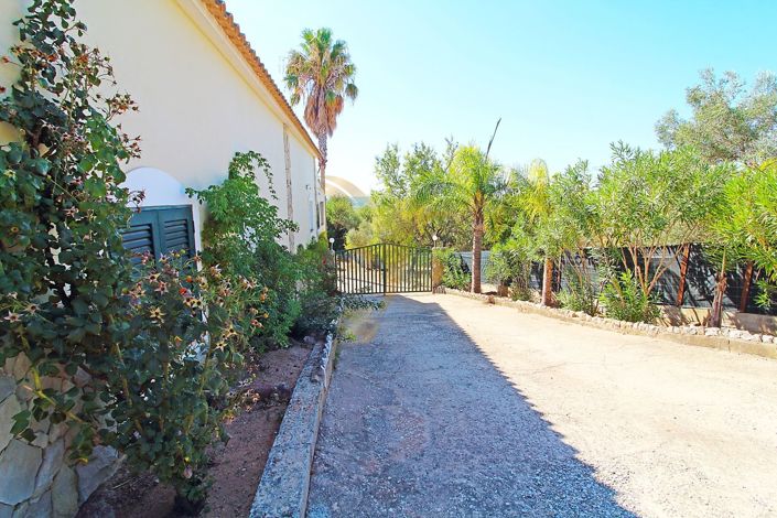 Image No.9-3 Bed Villa for sale