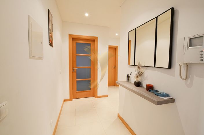 Image No.22-2 Bed Apartment for sale