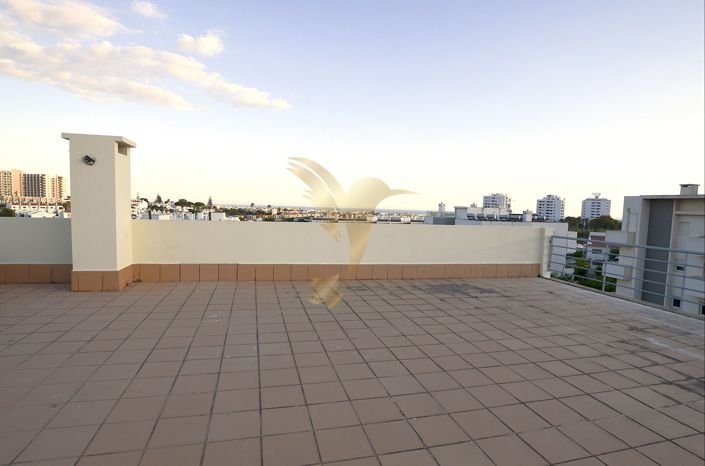 Image No.25-2 Bed Apartment for sale