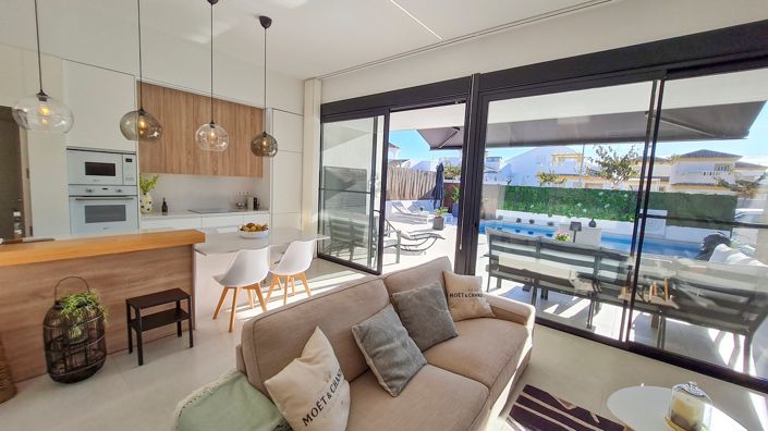 Image No.14-3 Bed Villa for sale