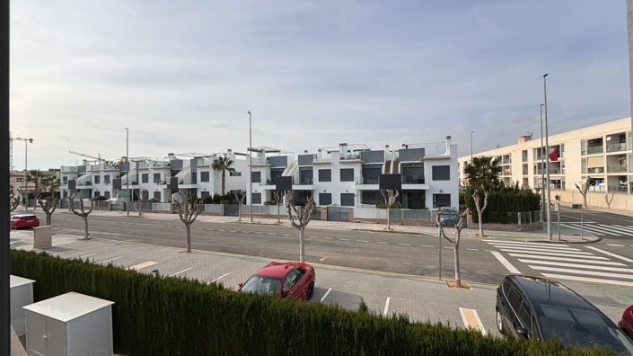 Image No.17-2 Bed Apartment for sale