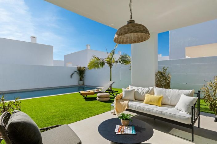 Image No.2-3 Bed Villa for sale