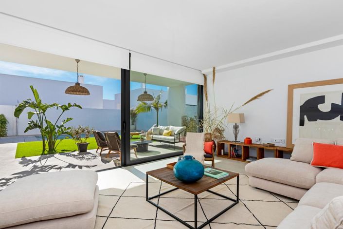 Image No.5-3 Bed Villa for sale