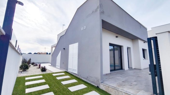 Image No.15-3 Bed Villa for sale