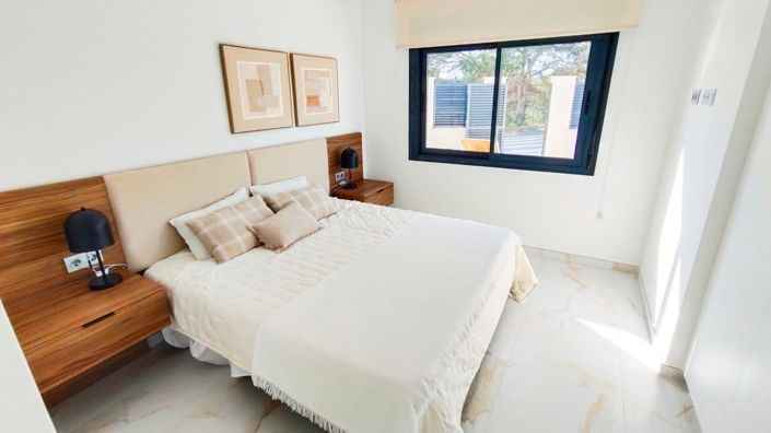 Image No.9-3 Bed Villa for sale