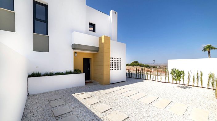 Image No.10-3 Bed Villa for sale