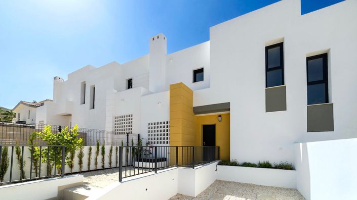 Image No.8-3 Bed Villa for sale