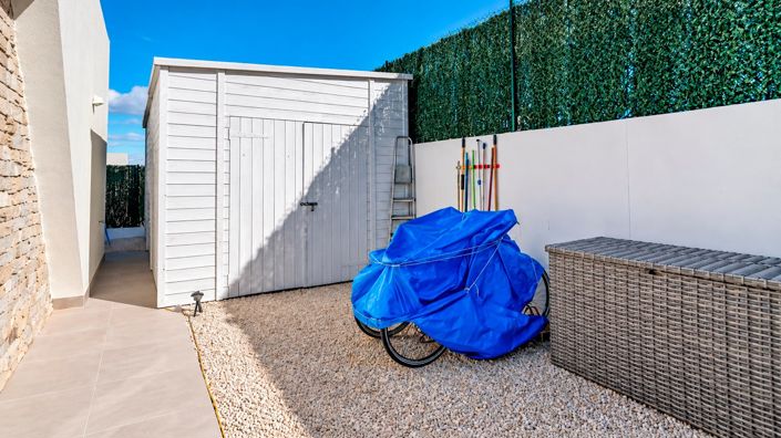 Image No.24-3 Bed Property for sale