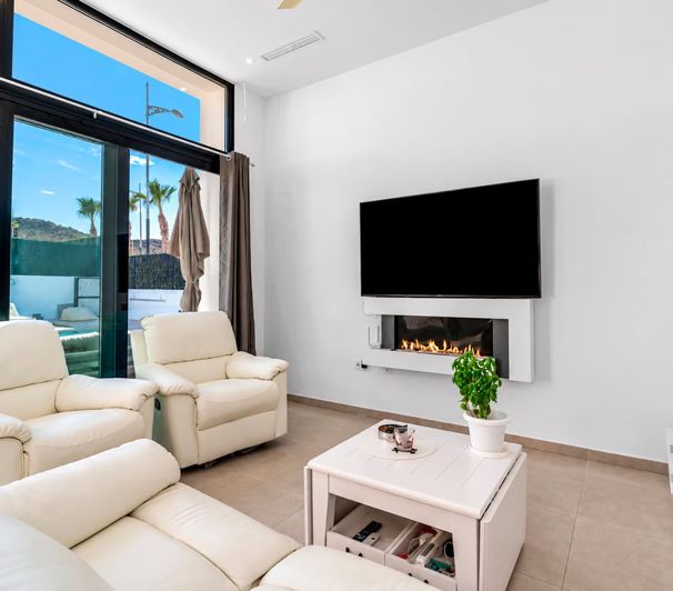 Image No.7-3 Bed Property for sale