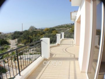 63387-4-bedroom-villa-apartment-downstairs-ka