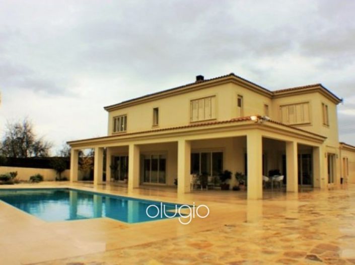 Image No.2-4 Bed Villa for sale