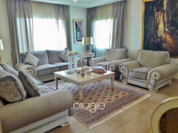 Image No.2-6 Bed Villa for sale