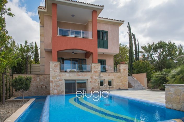 Image No.2-Villa de 5 chambres à vendre à Lachi