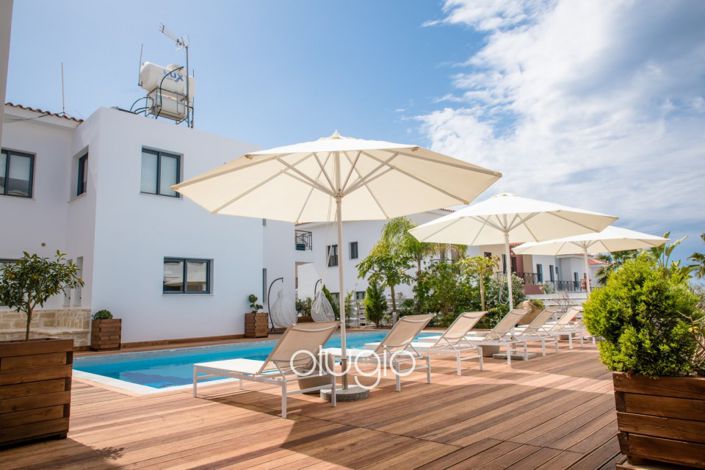 Image No.2-30 Bed Commercial for sale