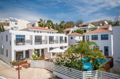 98218-building-for-sale-in-kissonergafull