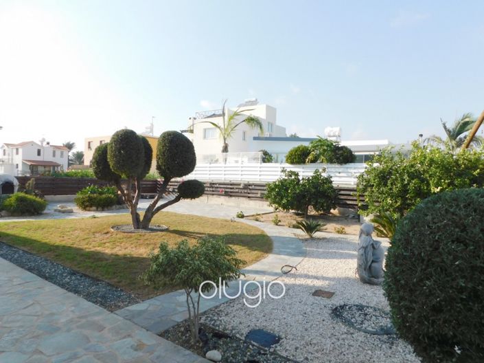 Image No.3-4 Bed Villa for sale