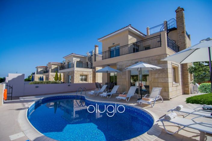 Image No.2-3 Bed Villa for sale