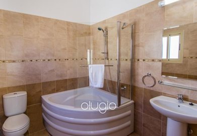 112562-detached-villa-for-sale-in-polisfull