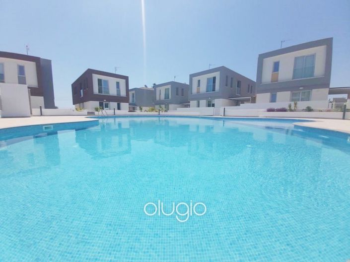 Image No.2-3 Bed Villa for sale