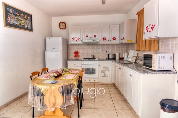 Image No.3-20 Bed Commercial for sale