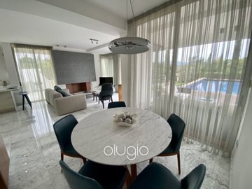 166499-detached-villa-for-sale-in-latchifull