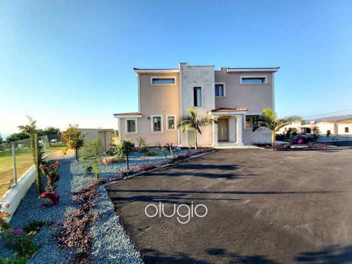 Image No.8-4 Bed Villa for sale
