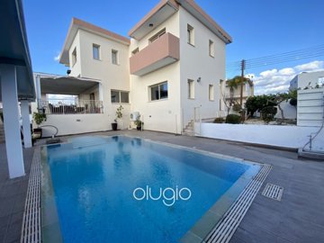 154984-detached-villa-for-sale-in-embafull