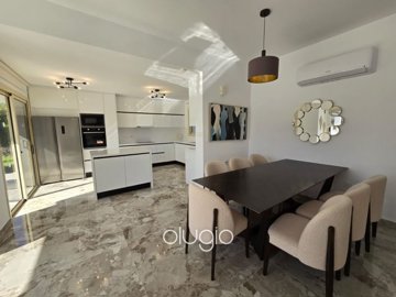 178323-detached-villa-for-sale-in-sea-caves-s